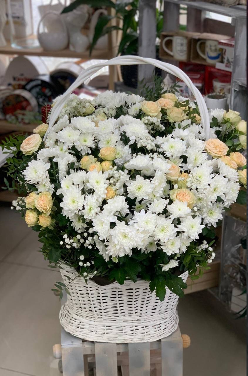 Білий шепіт, корзина на похорон